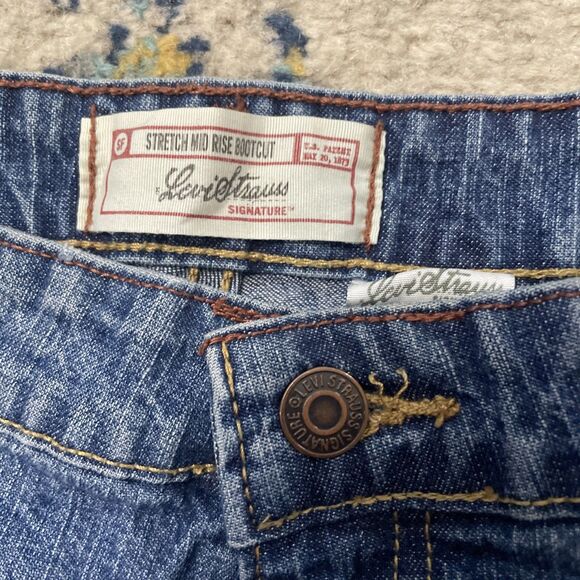 Womens Levi's Stretch Mid-Rise Boot Cut Blue Jeans Size 10 Medium Wash - Picture 3 of 7